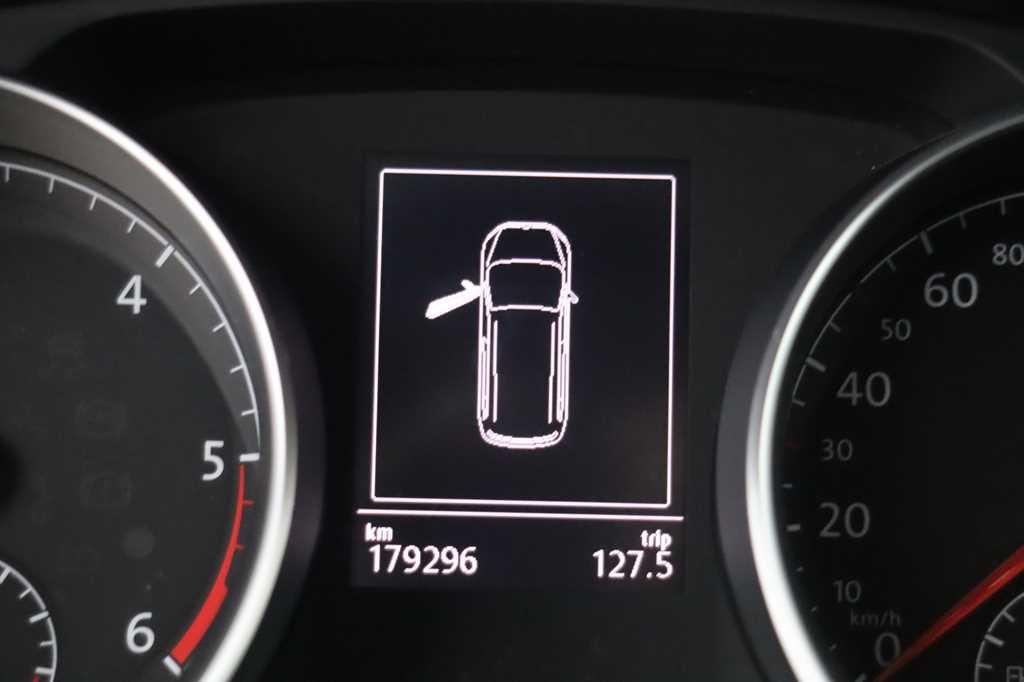 Volkswagen Touran 2016 фото 3