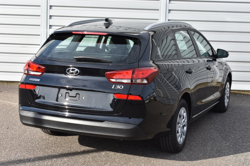Hyundai i 30 CW 2019 фото 1