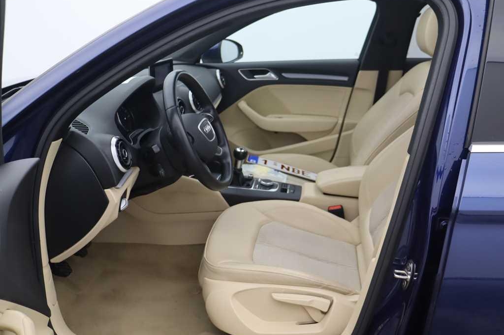 Audi A3 2016 фото 1