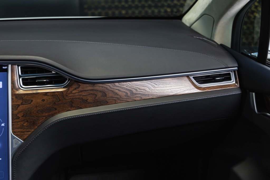 Tesla Model X 75D 2017 фото 30