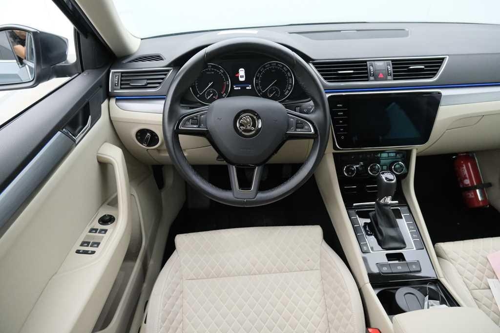 Skoda Superb 2018 фото 5