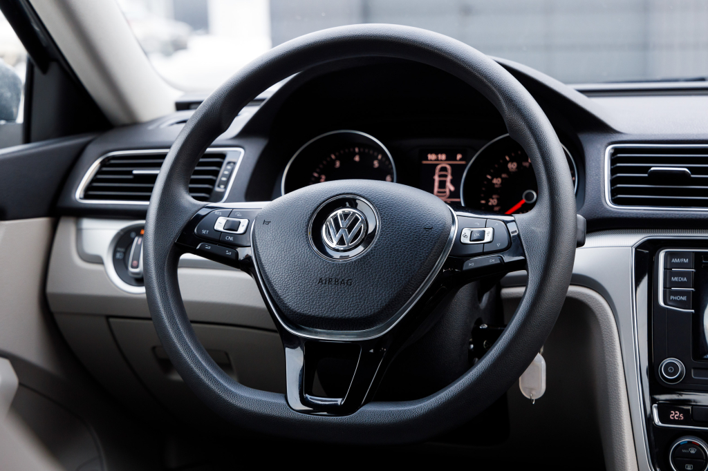 Volkswagen Passat S LED 2016 фото 19