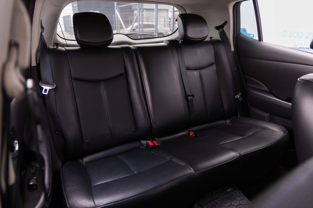 Nissan Leaf 2013 photo 26