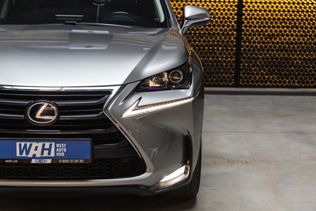 Lexus NX 300H 2016 фото 2