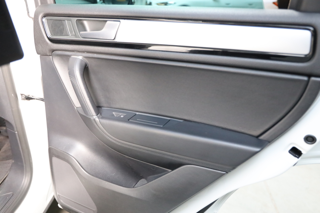 Volkswagen Touareg 2016 photo 40