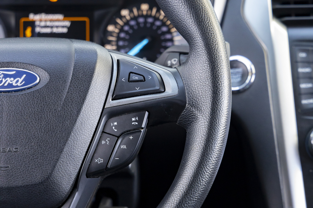 Ford Fusion 2017 photo 32