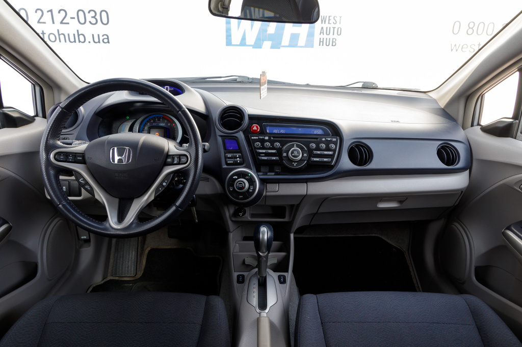 Honda Insight 2010 photo 18