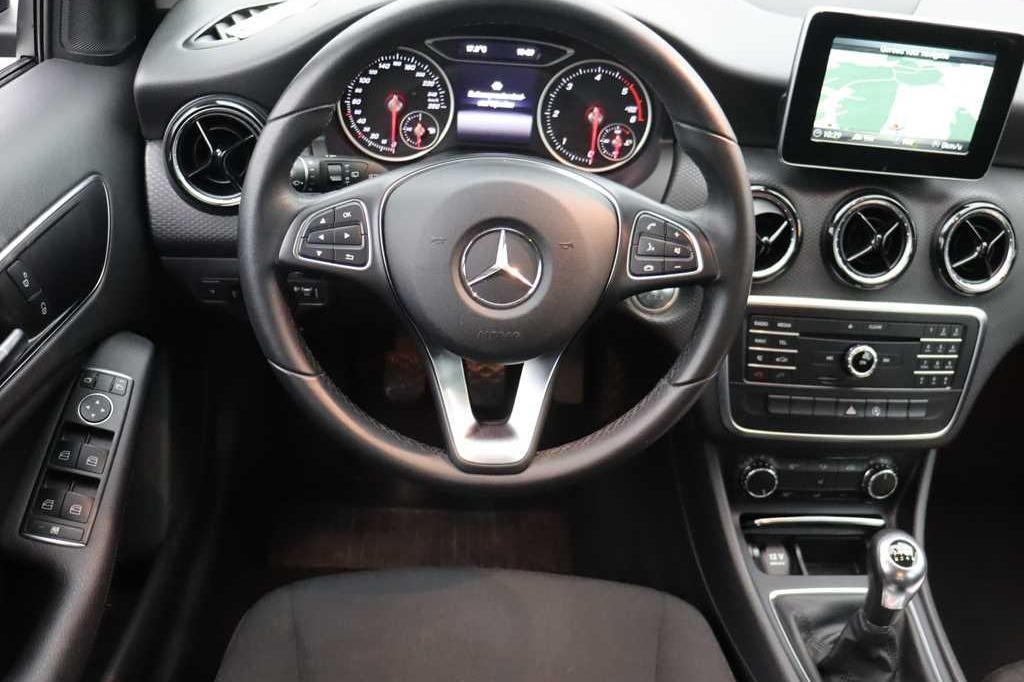 Mercedes-Benz A-Klasse 2017 photo 4