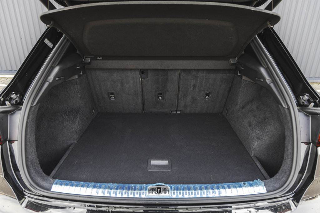 Audi Q3 S-Line 2020 photo 38