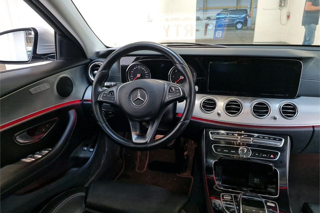 Mercedes-Benz E-Klasse 2017 фото 3