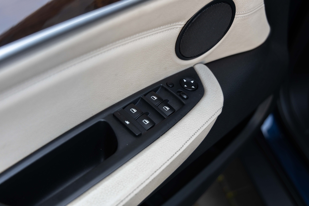 BMW X5 Xdrive 35i 2012 фото 9