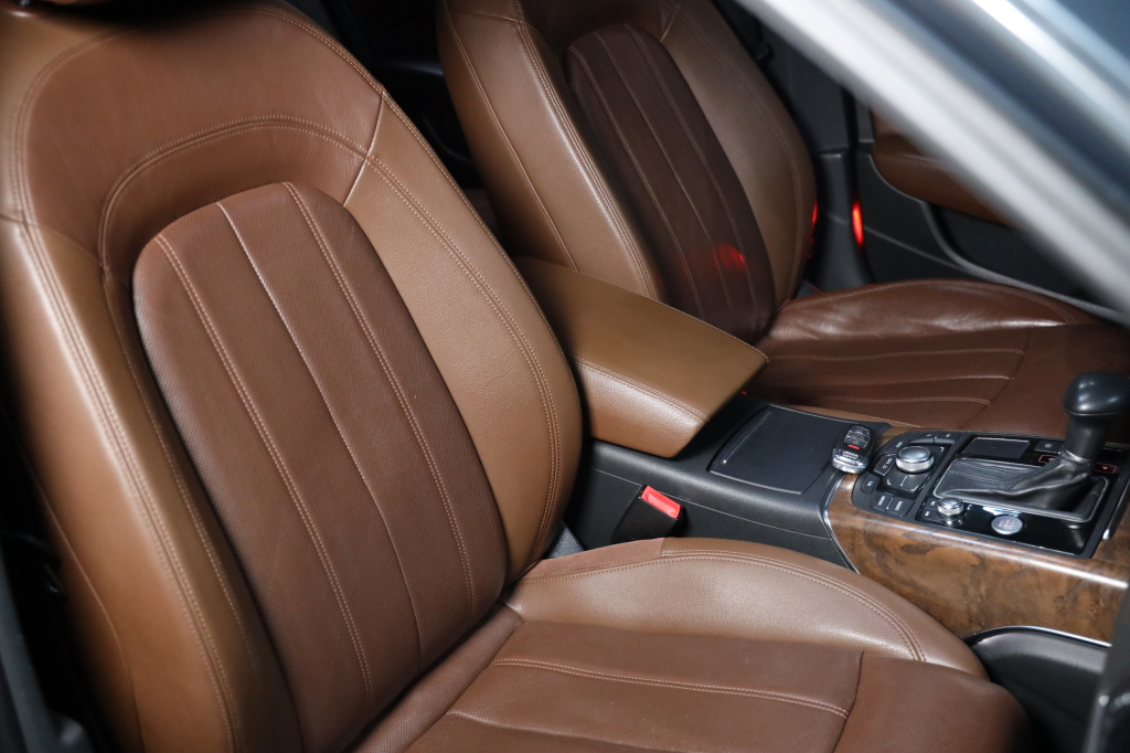 Audi A6 2012 photo 14