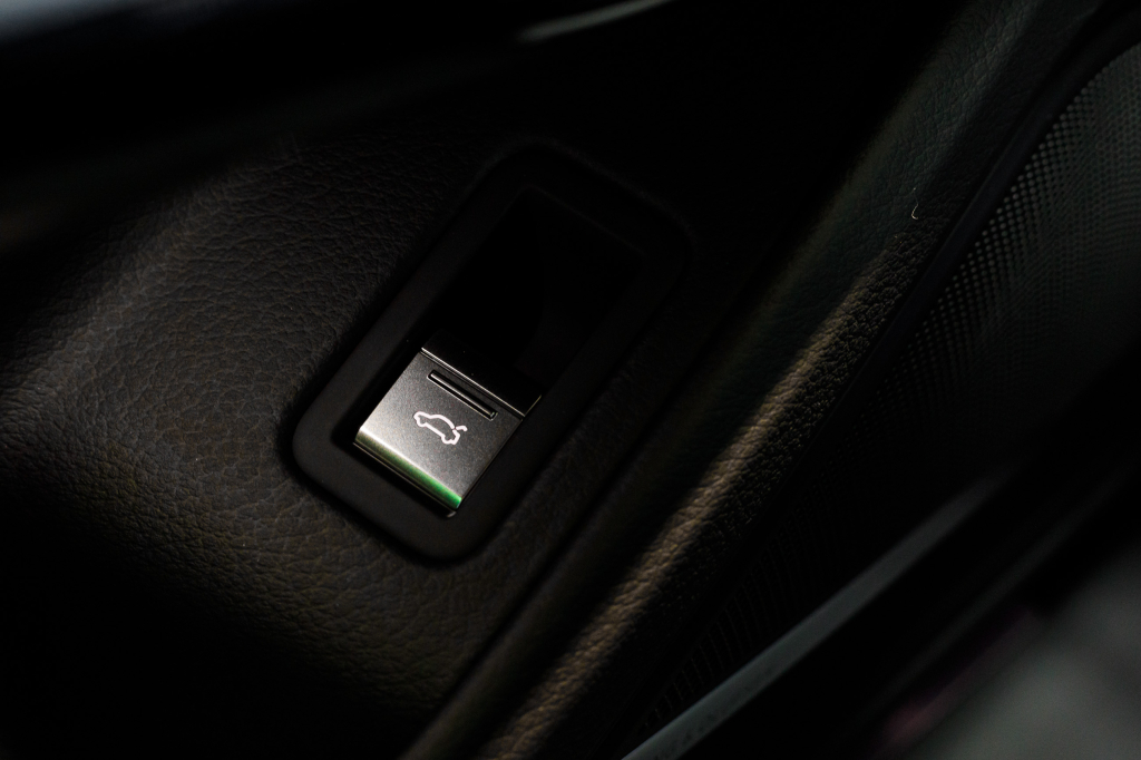 Audi A8 2020 photo 31