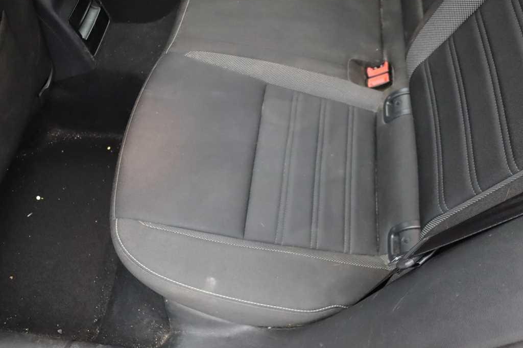 Skoda Octavia Combi 2018 фото 24