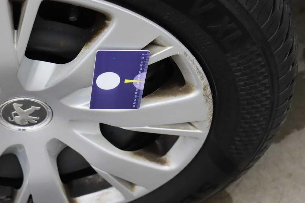 Peugeot 208 2017 photo 18