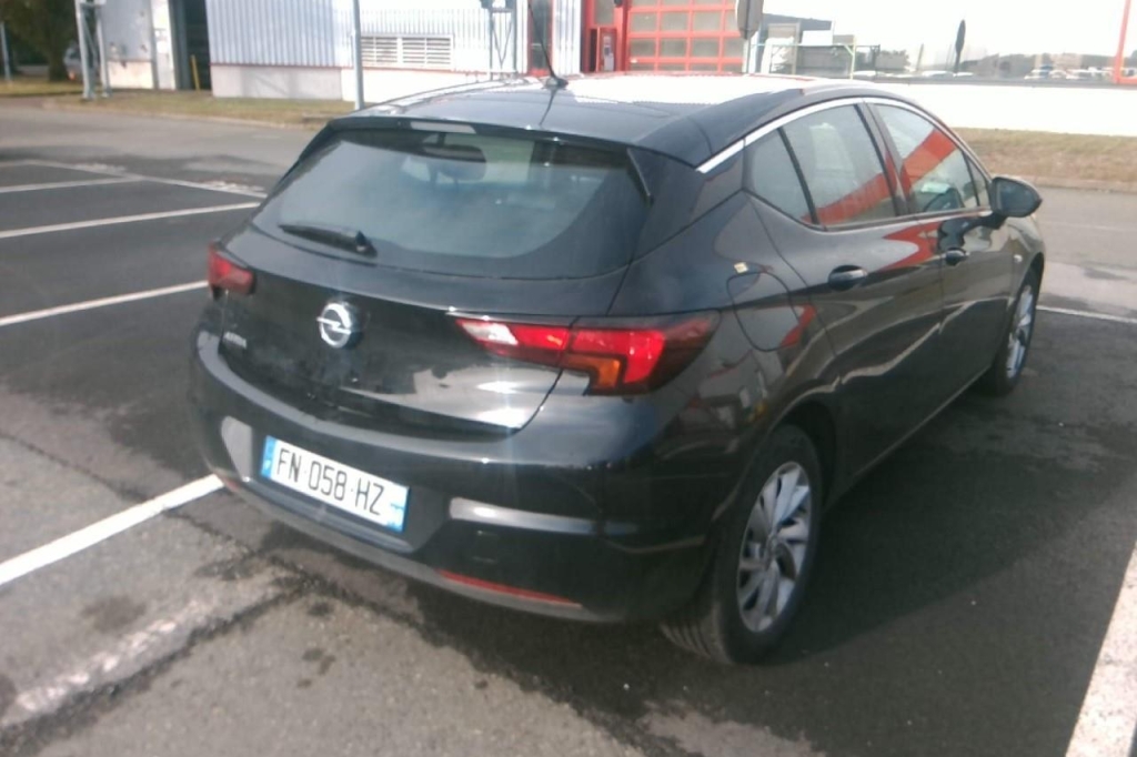 Opel Astra 2020 фото 5