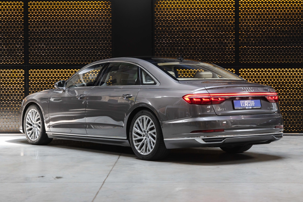 Audi A8 L 2018 фото 11