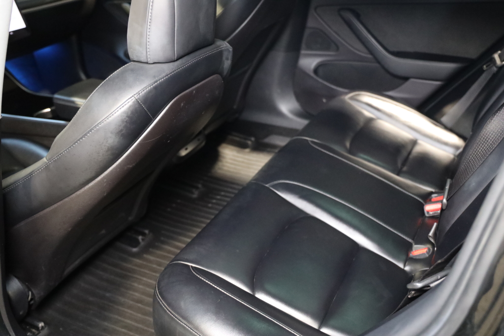 Tesla Model 3 2019 фото 24