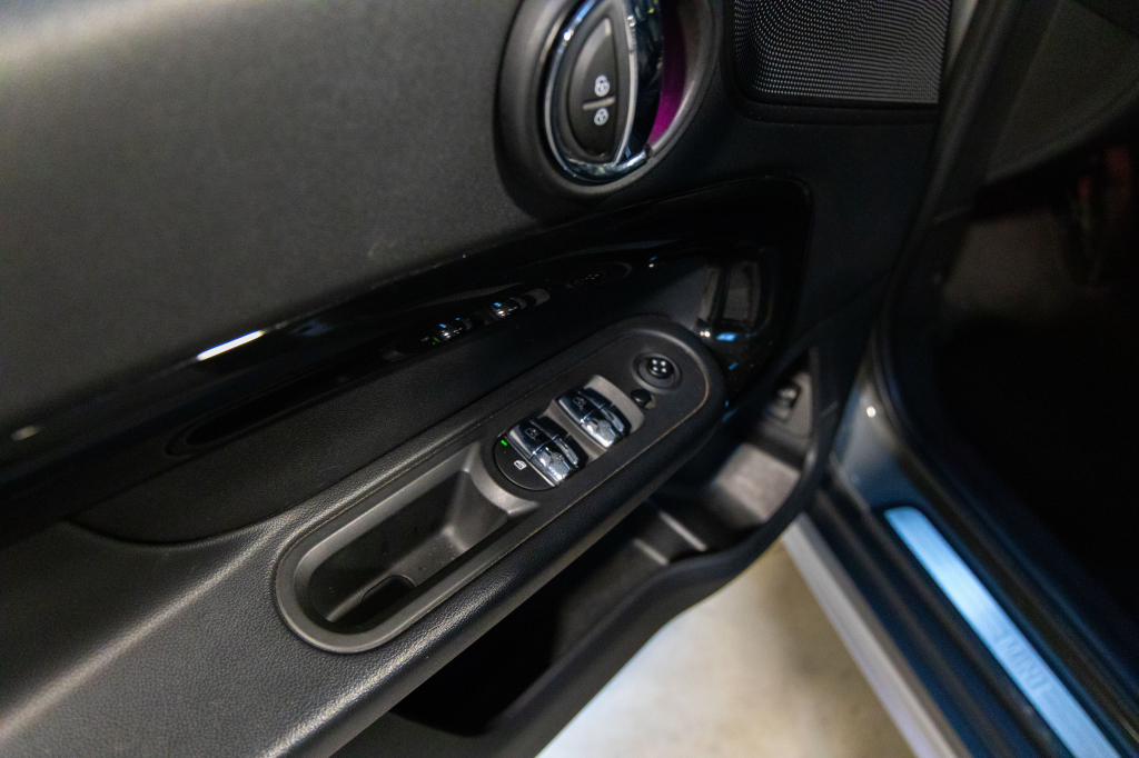 MINI Cooper Clubman 2021 фото 36