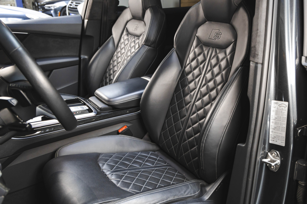 Audi Q7 S-Line 2021 photo 21