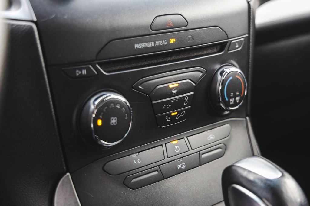 Ford Edge 2016 фото 23