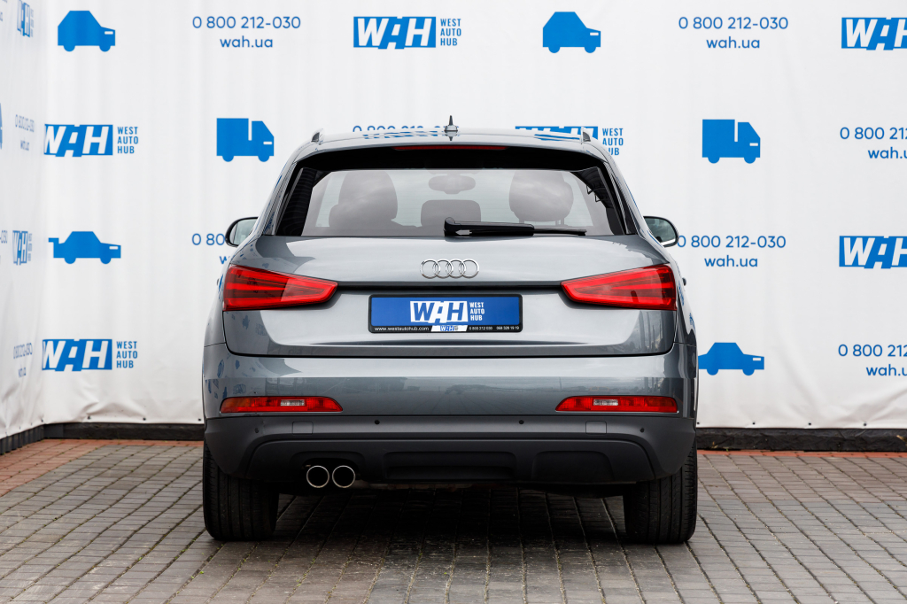 Audi Q3 2012 фото 1