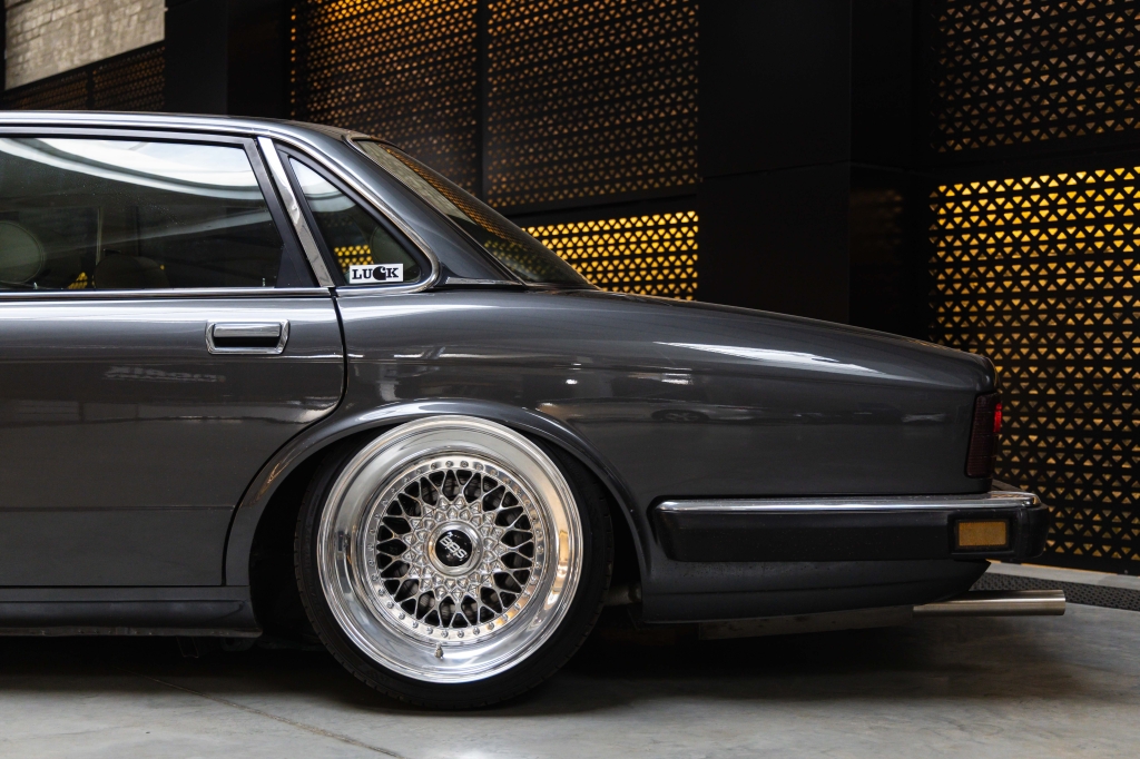 Jaguar XJ 1993 фото 15