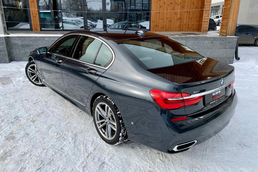 BMW 730 xDrive 2016 фото 7