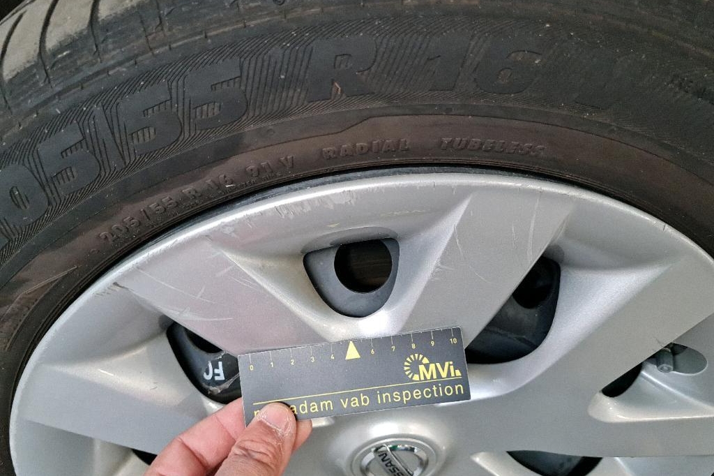 Nissan Leaf 2016 фото 22