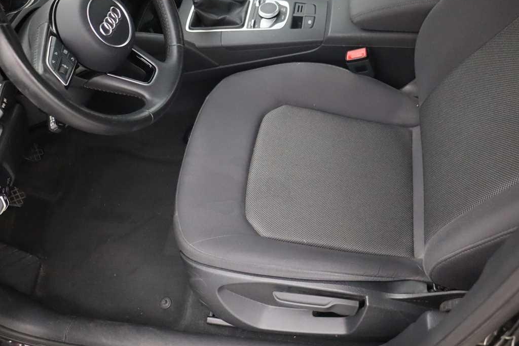 Audi A3 2016 фото 30