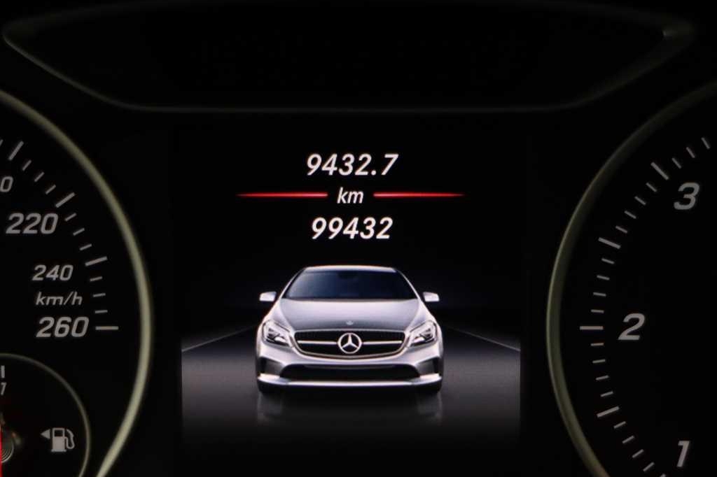 Mercedes-Benz A-Klasse 2017 фото 4