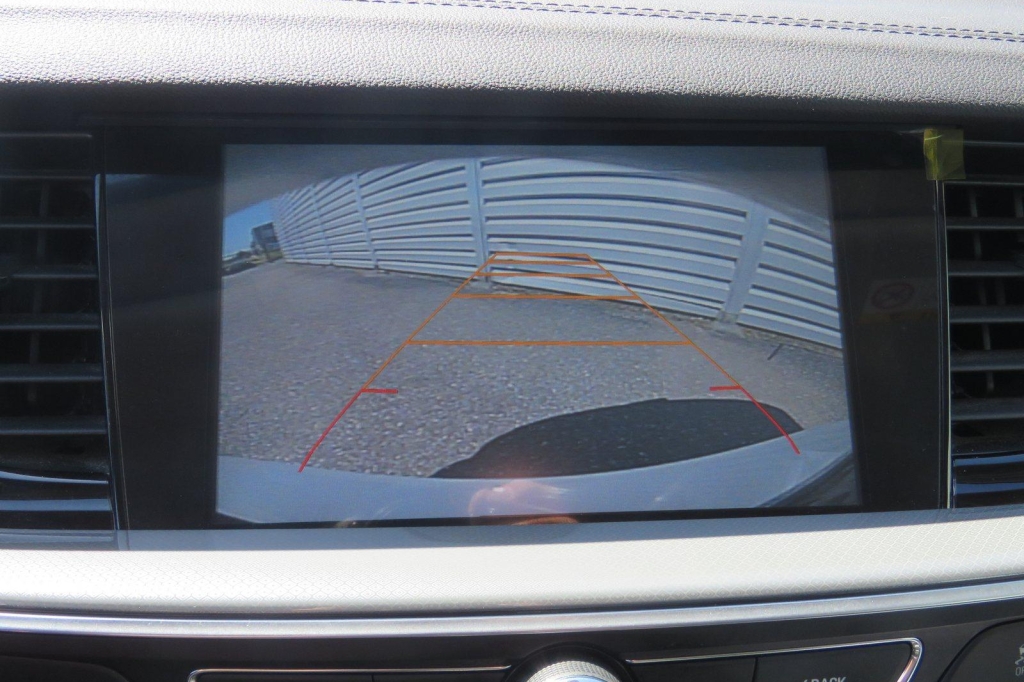 Opel Insignia Sports Tourer 2018 photo 2