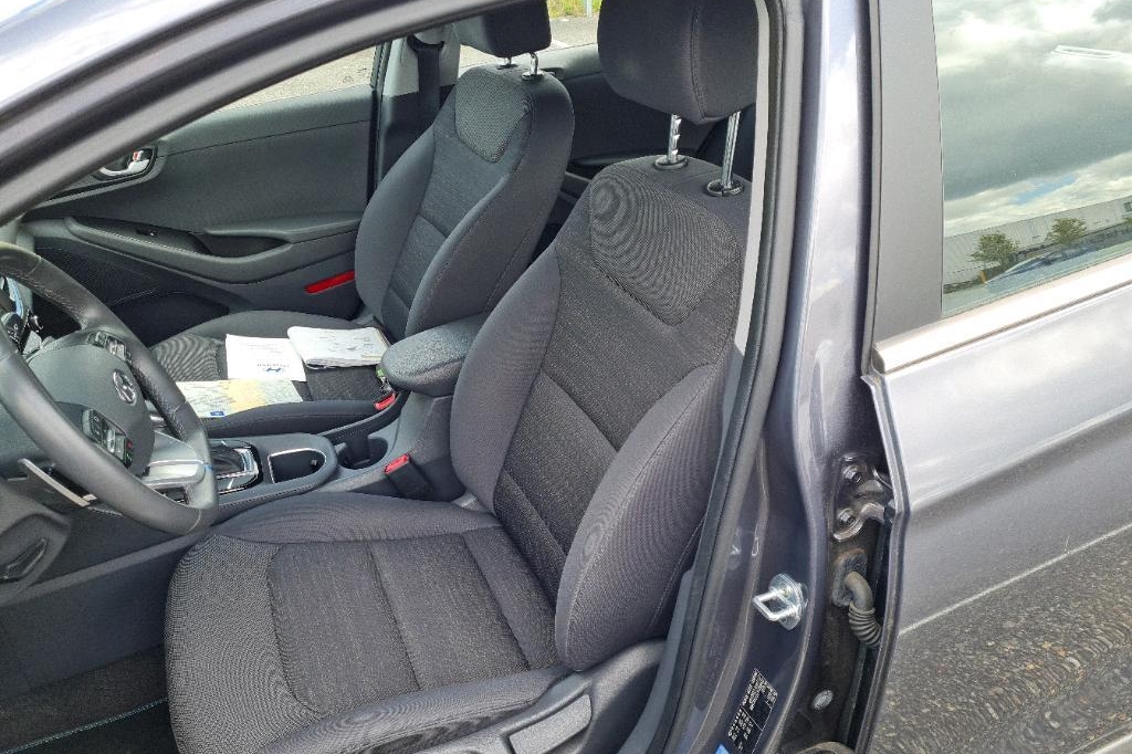 Hyundai Ioniq 2018 фото 9