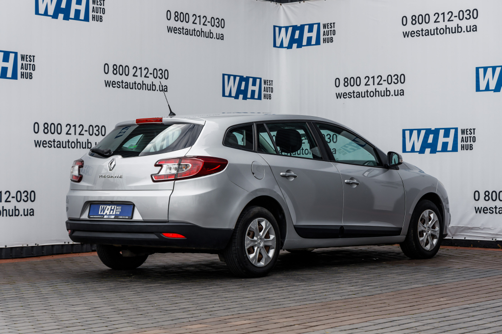 Renault Megane 2010 photo 3