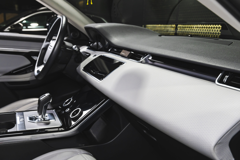 Land Rover Range Rover Evoque 2020 фото 32