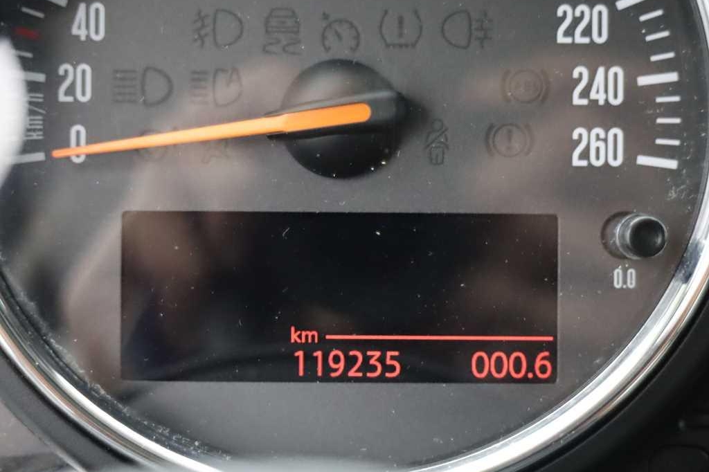 MINI Clubman 2017 фото 2