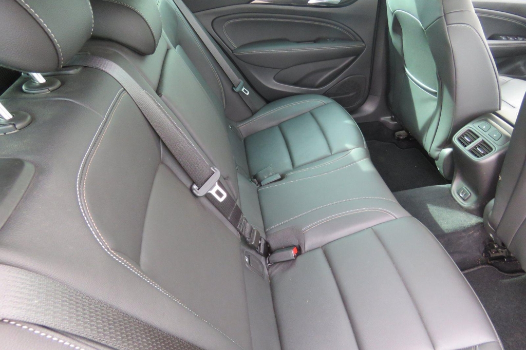 Opel Insignia Sports Tourer 2017 photo 2