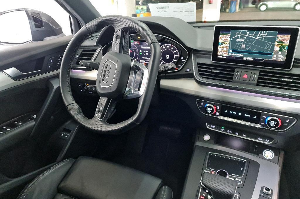 Audi Q5 2019 фото 2