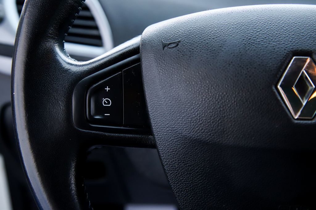 Renault Scenic 2015 фото 1