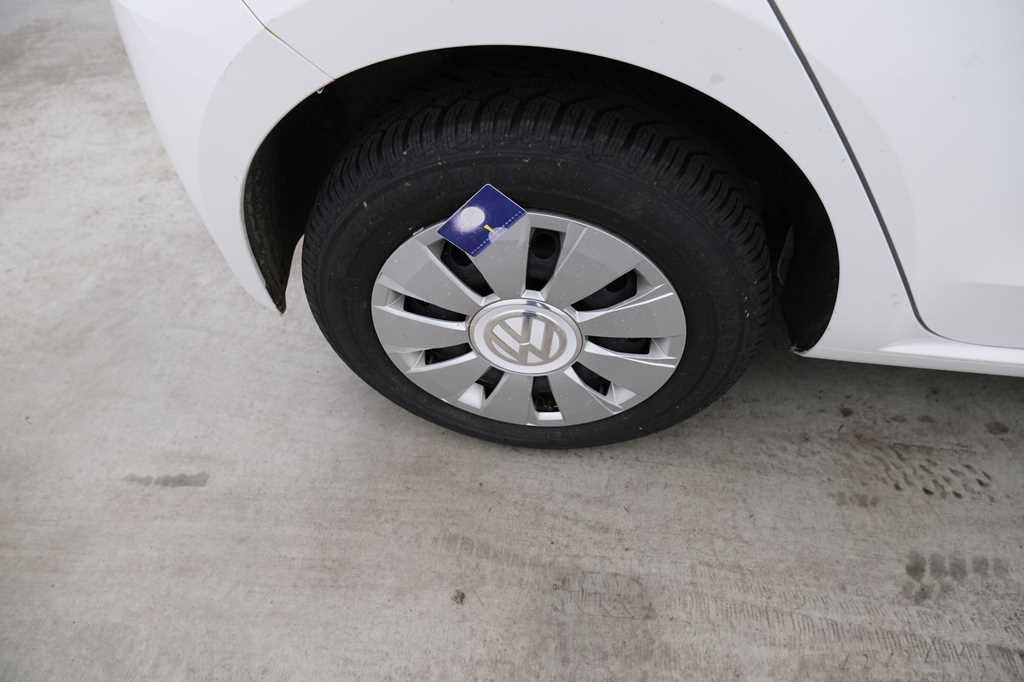 Volkswagen Up 2018 фото 17