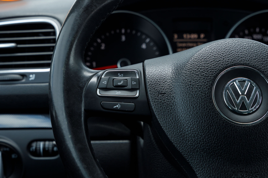 Volkswagen Golf VI 2013 photo 21