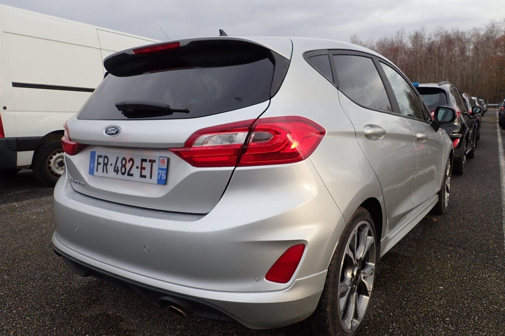 Ford Fiesta 2020 фото 5