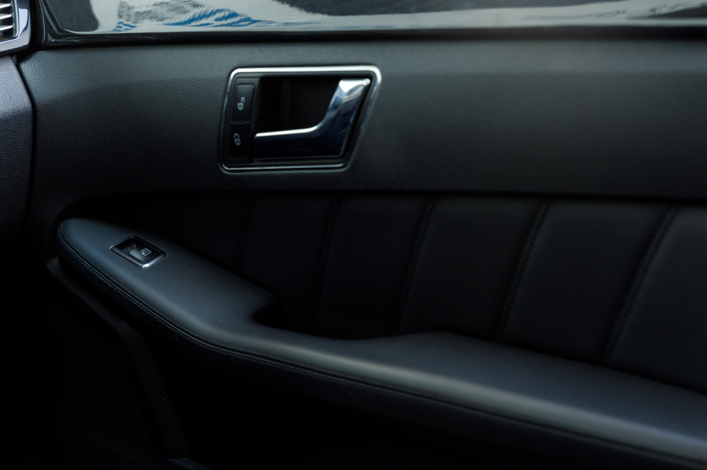 Mercedes-Benz E 250 E250 CDI 2010 фото 16