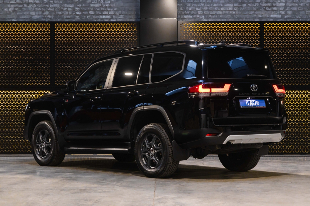 Toyota Land Cruiser GR 2023 фото 13