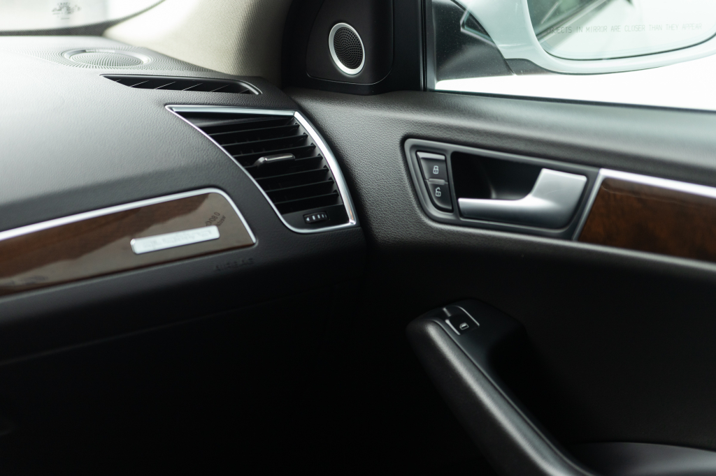 Audi Q5 Premium Plus 2012 photo 28