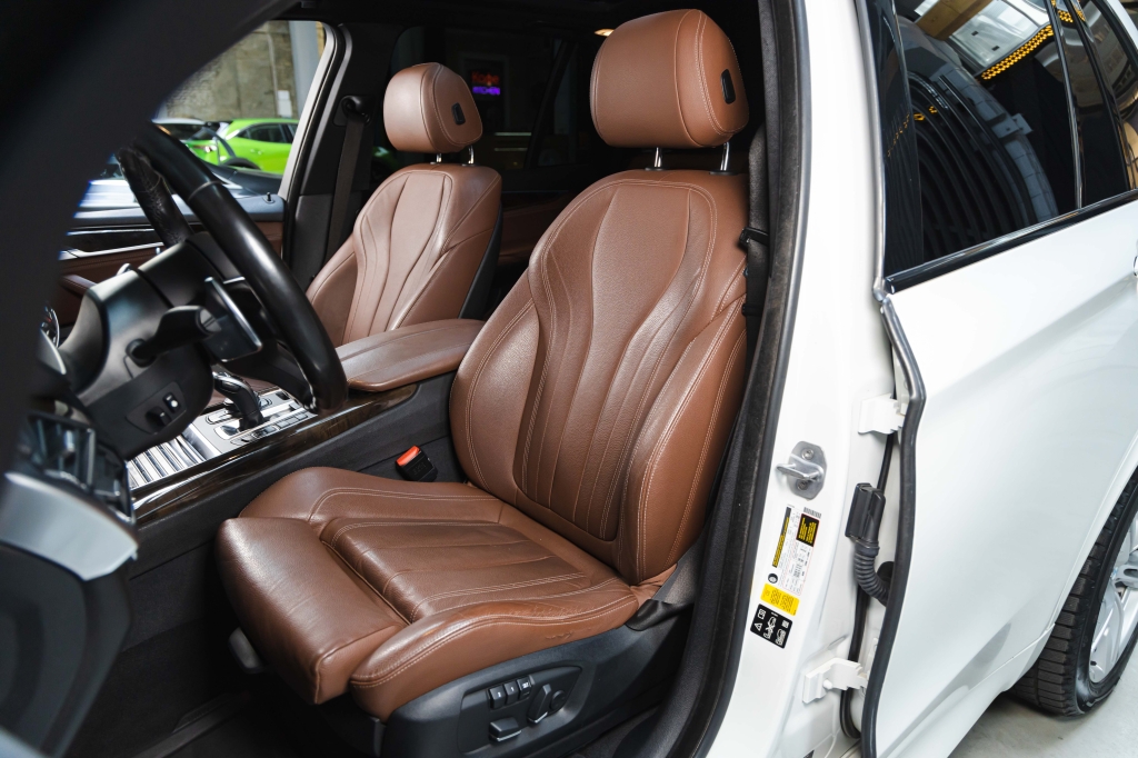 BMW X5 2017 фото 16
