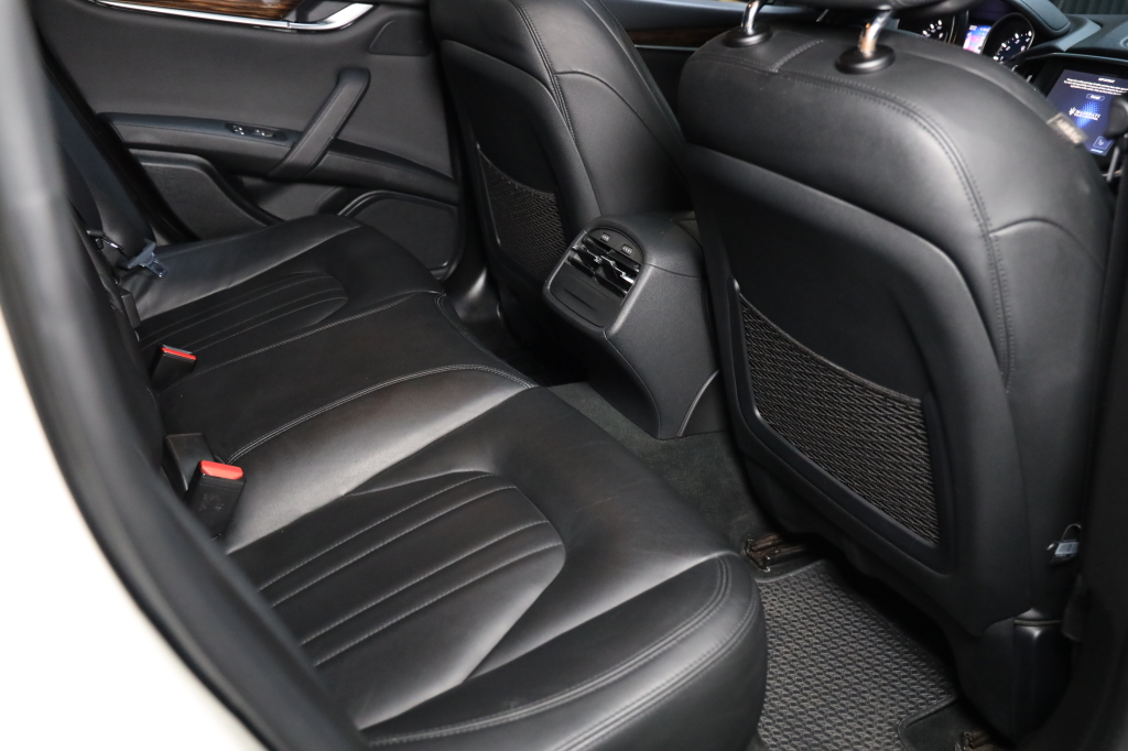 Maserati Ghibli 2013 фото 27