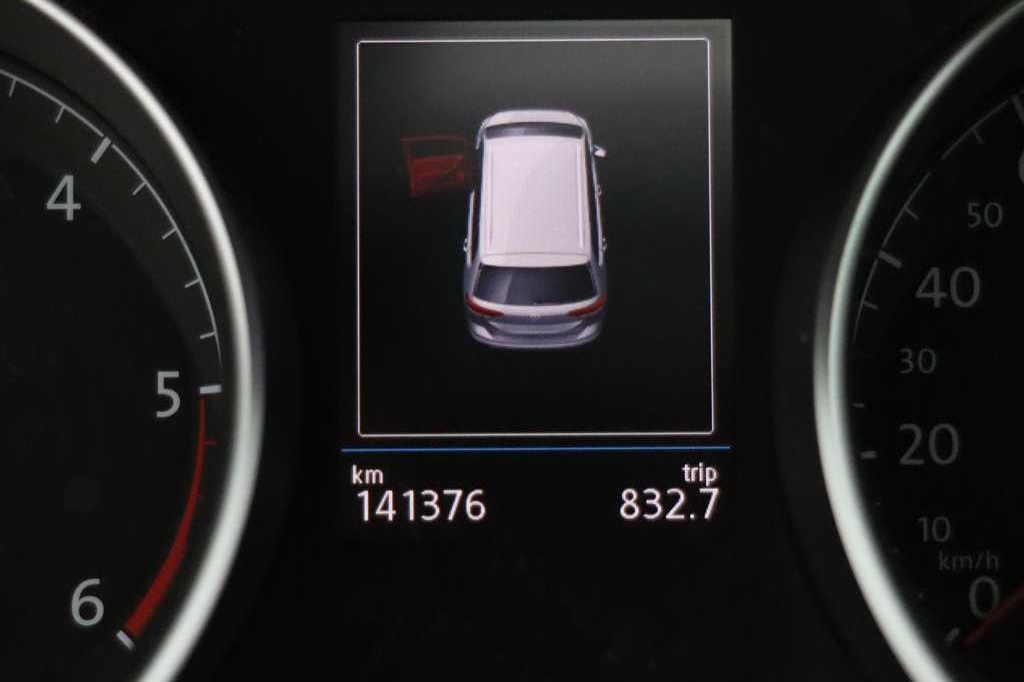 Volkswagen Touran 2017 photo 5