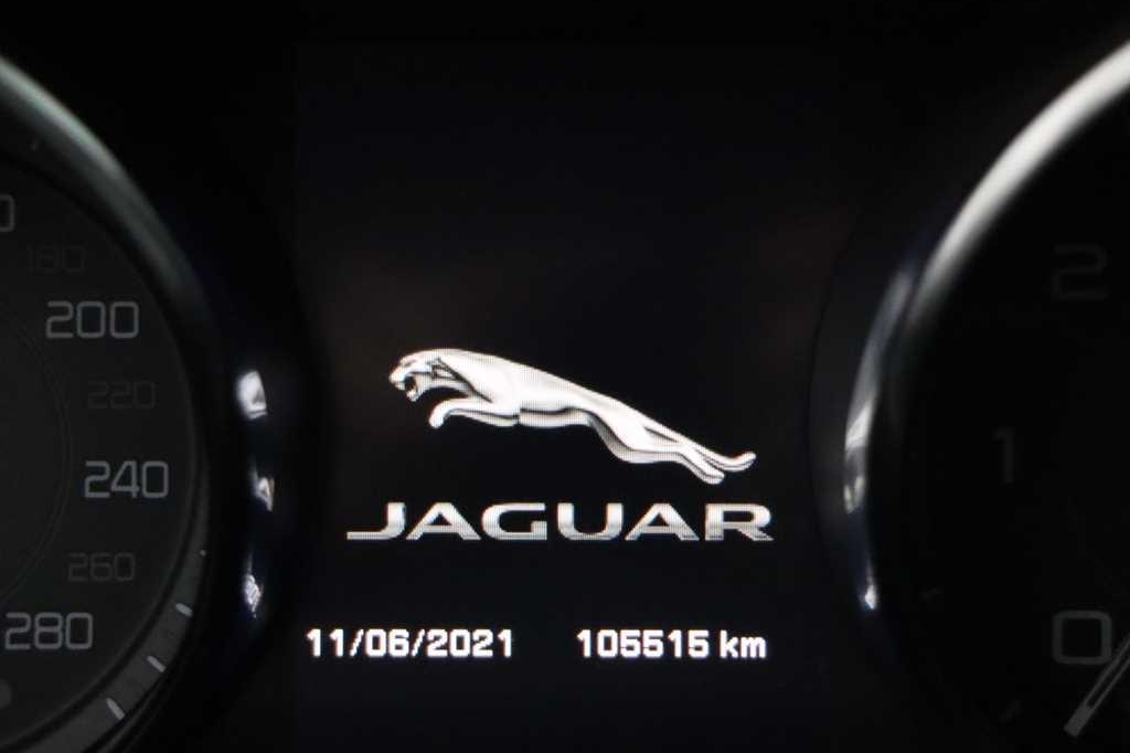 Jaguar XE 2015 фото 2