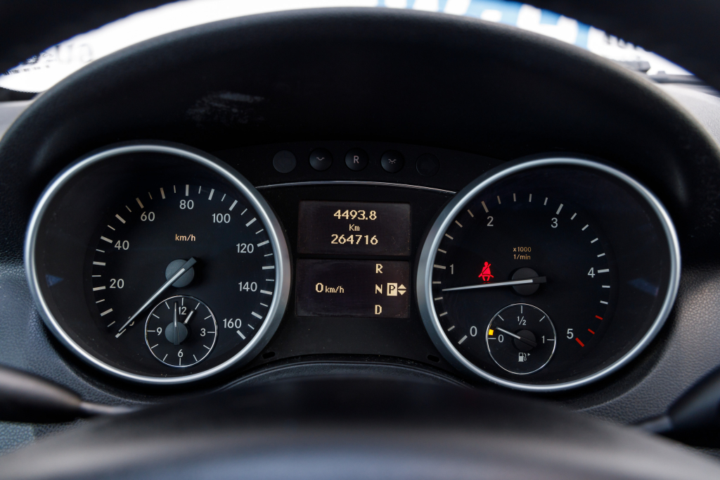 Mercedes-Benz ML 350 2011 photo 24